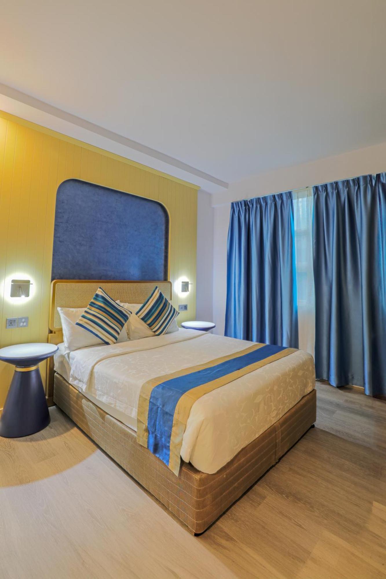 Umet Seaview Hotel With Free Airport Pick Up And Drop T&C Apply Malé Eksteriør billede
