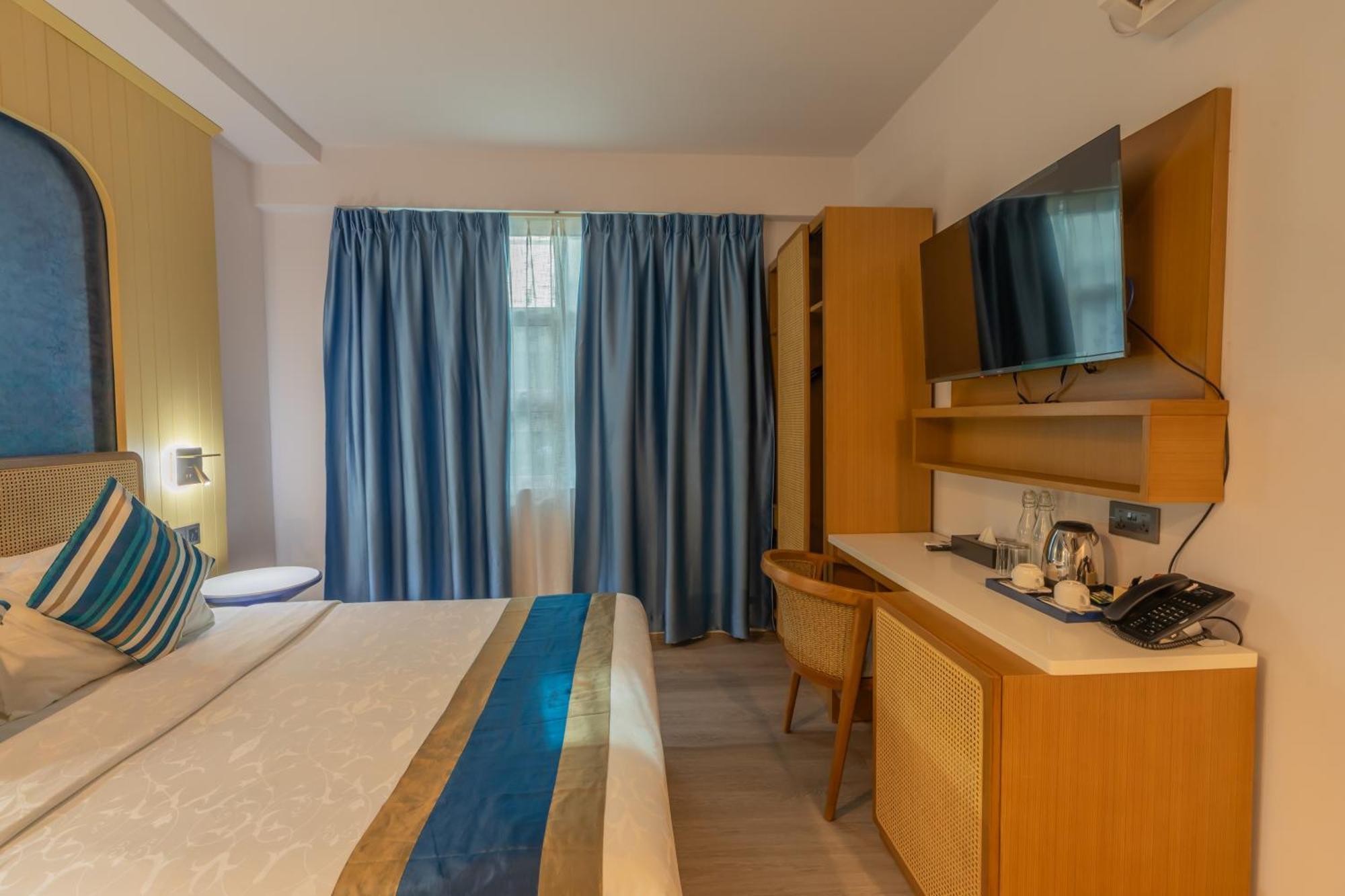 Umet Seaview Hotel With Free Airport Pick Up And Drop T&C Apply Malé Eksteriør billede