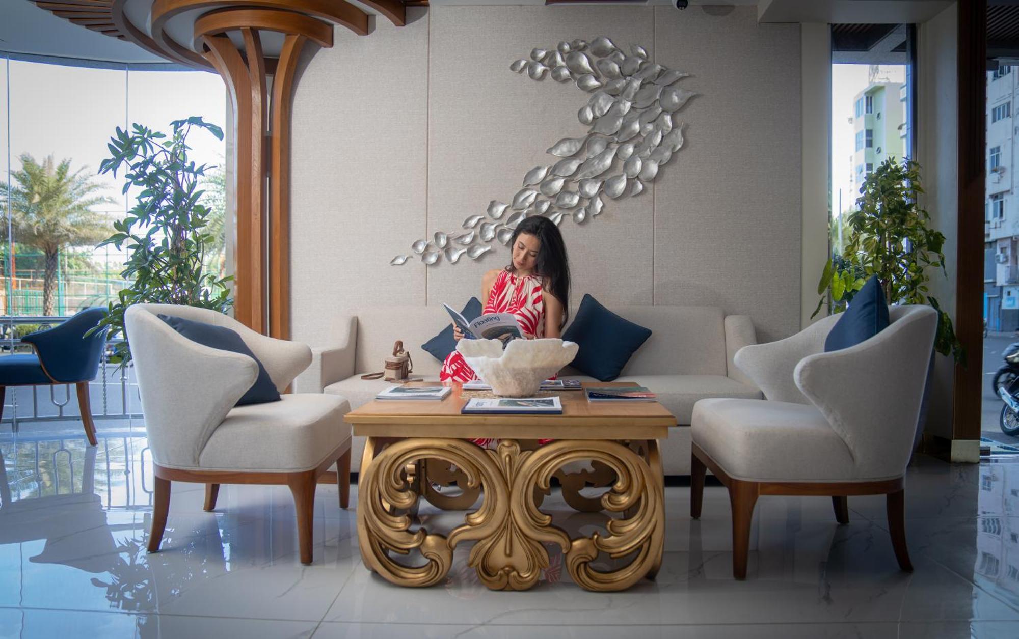 Umet Seaview Hotel With Free Airport Pick Up And Drop T&C Apply Malé Eksteriør billede