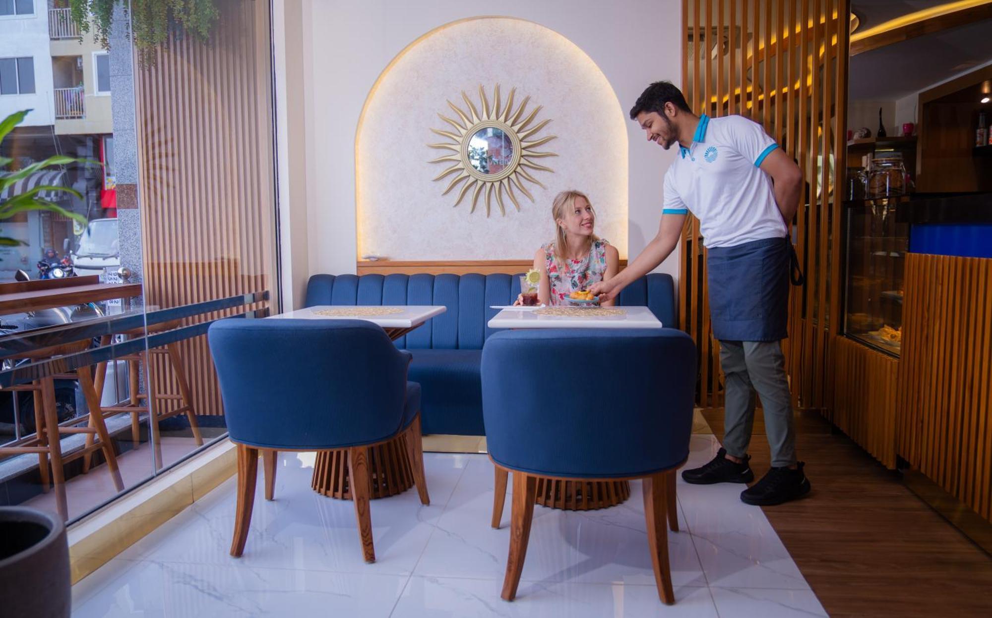 Umet Seaview Hotel With Free Airport Pick Up And Drop T&C Apply Malé Eksteriør billede