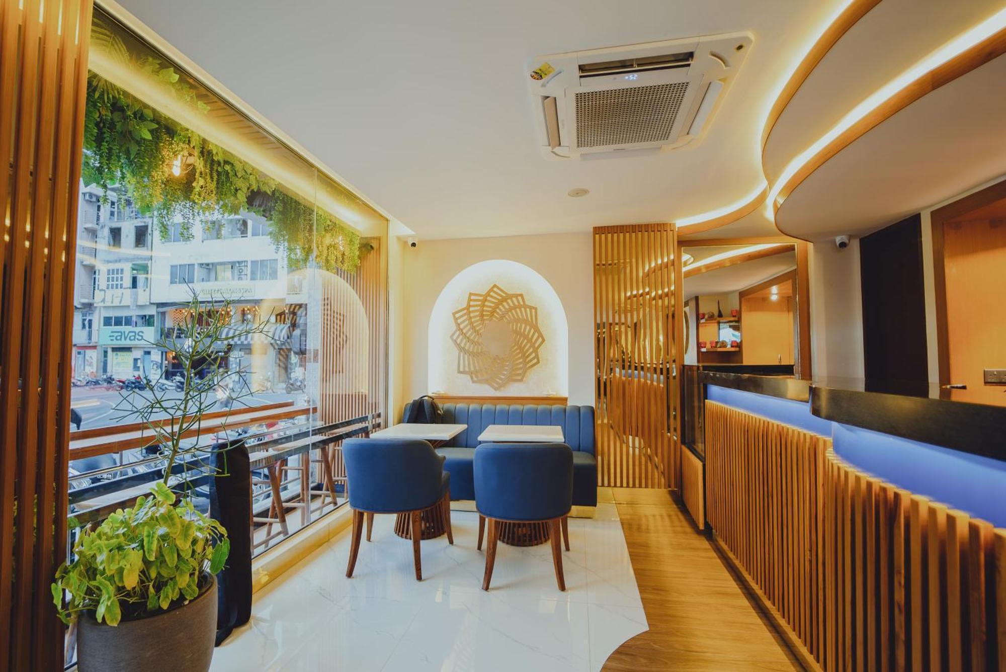 Umet Seaview Hotel With Free Airport Pick Up And Drop T&C Apply Malé Eksteriør billede